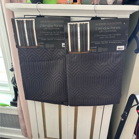 Window Curtains - Picture 4 of 8